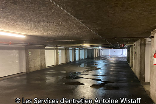 Nettoyage de gouttières - Les Services d'entretien Antoine Wistaff